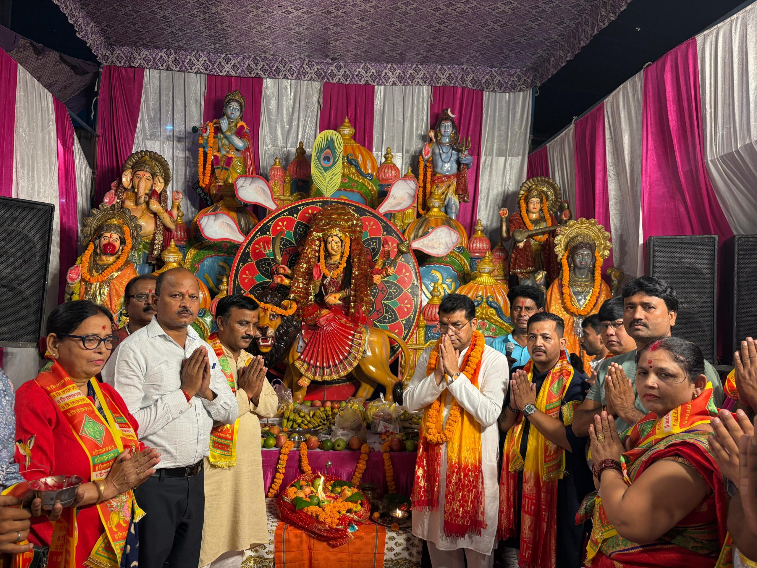 *वार्ड न. 1,दुर्गा एनक्लेव मे आयोजित माँ भगवती के जागरण मे शामिल हुऐ विधायक शिव अरोरा ने लिया महामायी का आशीर्वाद*  