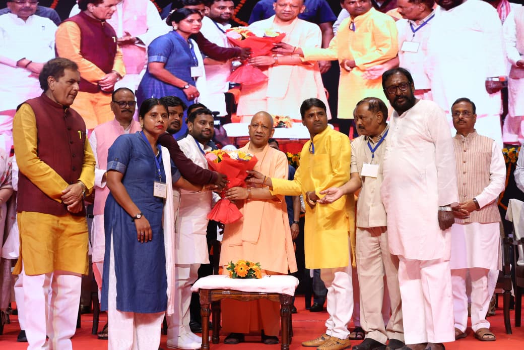 *सफाई कर्मचारी के साथ अप्रिय घटना पर 35-40 लाख देने की करेंगे व्यवस्था: सीएम योगी*