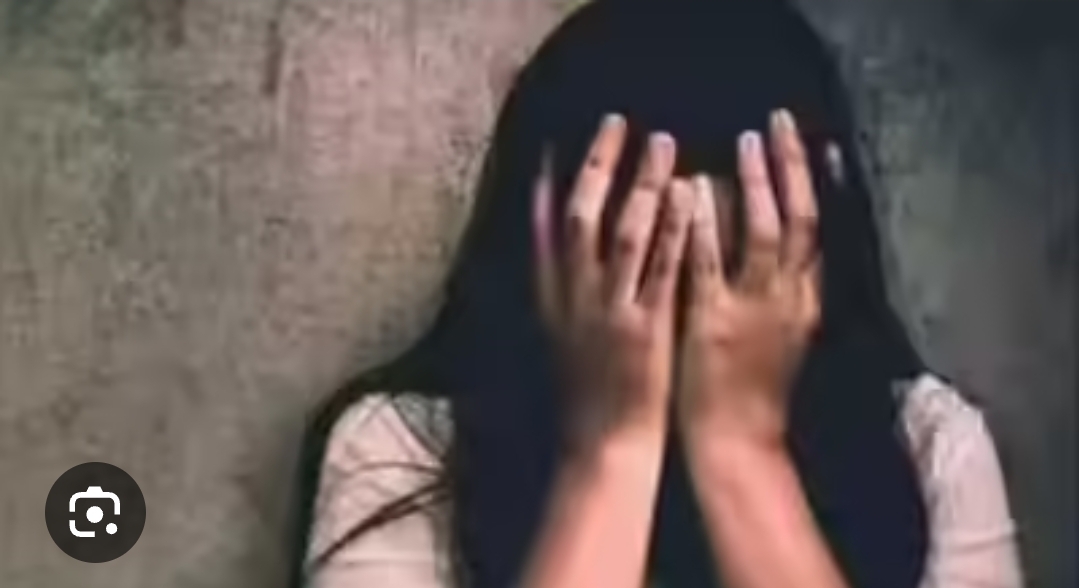 *_लखनऊ में गैंगरेप; 5 युवकों ने किशोरी से किया सामूहिक दुष्कर्म, मुख्य आरोपी समेत 2 गिरफ्तार_*