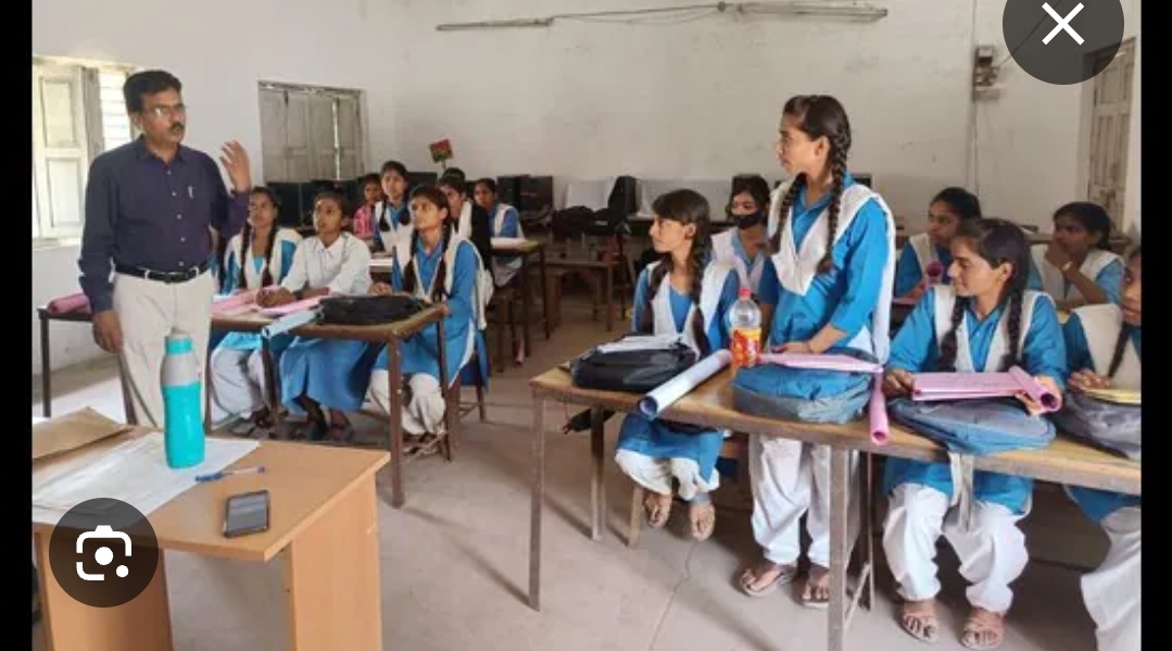 *_यूपी में 8वीं के बाद 16 लाख बच्चों ने सरकारी स्कूल छोड़ा, 93 हजार ने शिक्षा से मोड़ा मुंह_*