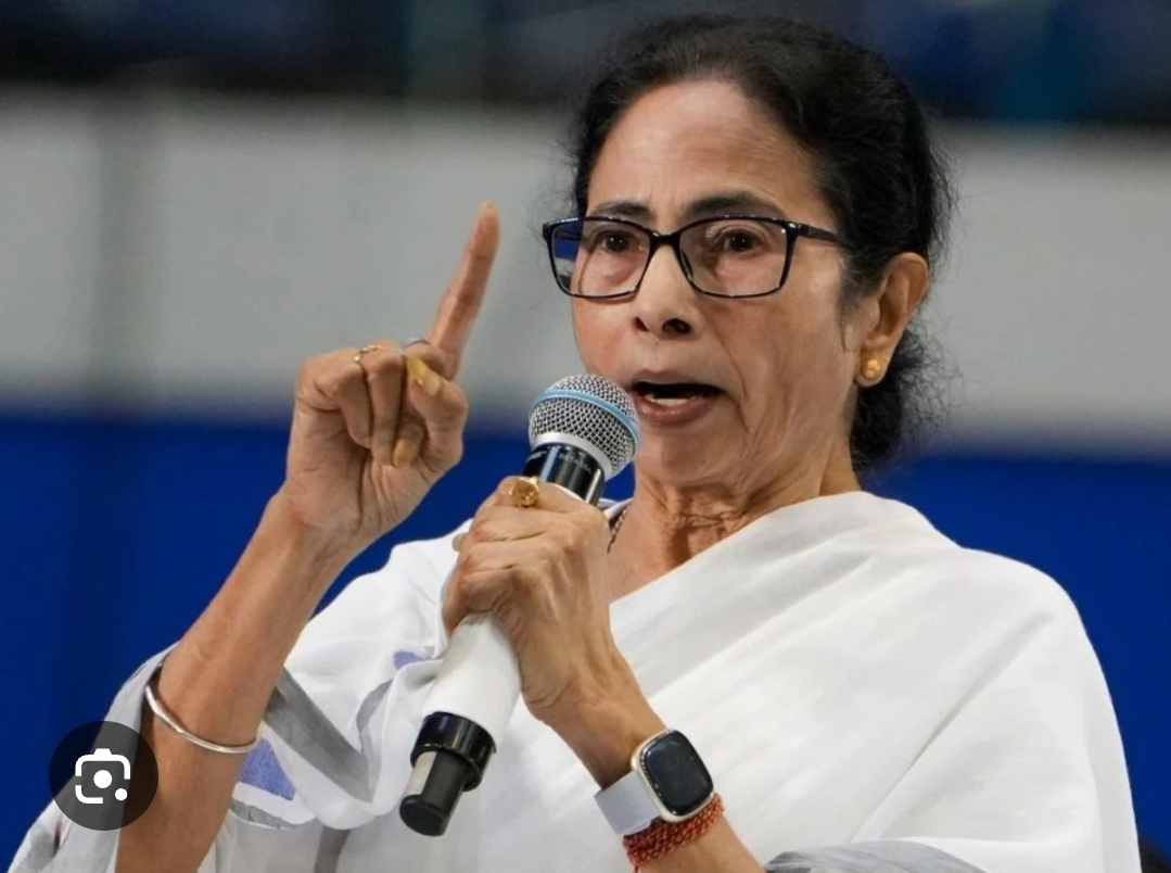 *_SIR के पीछे का वास्तविक इरादा NRC लागू करना : ममता बनर्जी_*