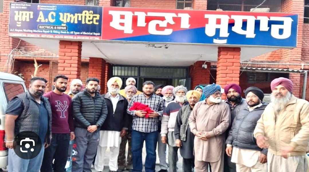 *पंजाब: हलवारा में आप नेता व सरपंच पर जानलेवा हमला, 20 से अधिक लोगों ने पीटा; आरोपियों ने पगड़ी भी उछाली*