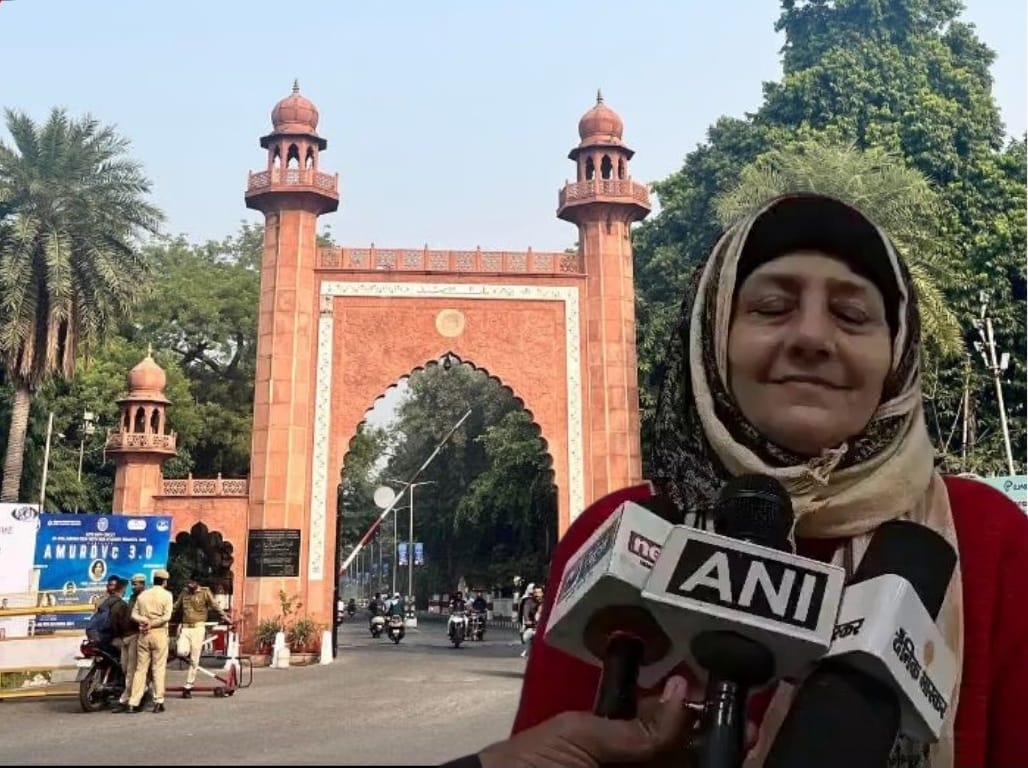 अलीगढ़ मुस्लिम यूनिवर्सिटी में हिन्दू टीचर के साथ भेदभाव आया सामने।