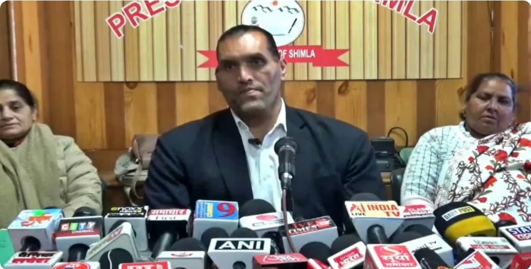 *_द ग्रेट खली ने हिमाचल के इस तहसीलदार पर लगाए करोड़ों के भ्रष्टाचार के आरोप, CM सुक्खू से जांच की मांग_*