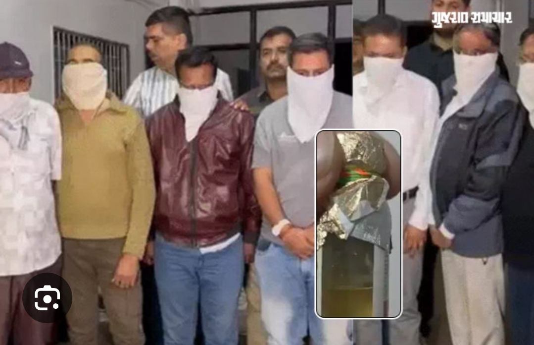 *_सूरत SOG का ‘कोबरा’ ऑपरेशन: गुजरात में पहली बार 5.85 करोड़ रुपये का सांप का जहर जब्त, 7 आरोपी गिरफ्तार_*