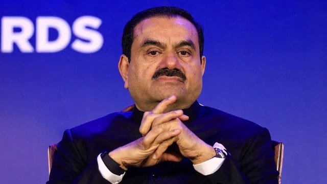 *इटली के कैटानिया एयरपोर्ट की दौड़ में अडानी समूह, दूसरे चरण तक पहुंची बोली*